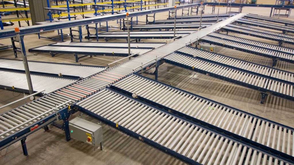Cross belt sortation conveyor system