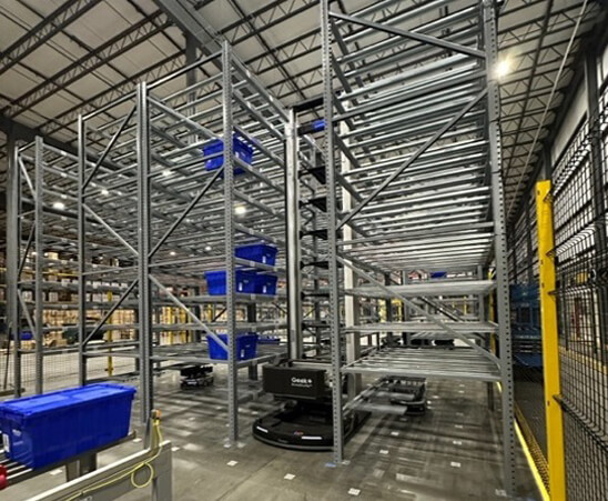 WinCo-Foods-Geek+-Roboshuttle-AMRs-Goods-to-Person-System