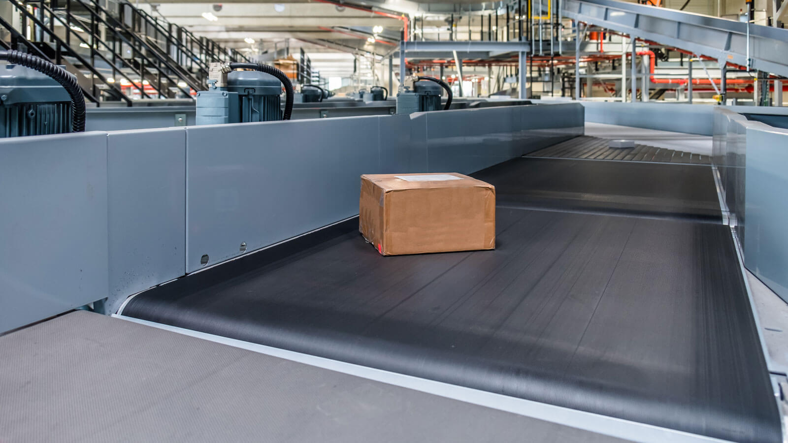 Belt-Conveyor-with-Box