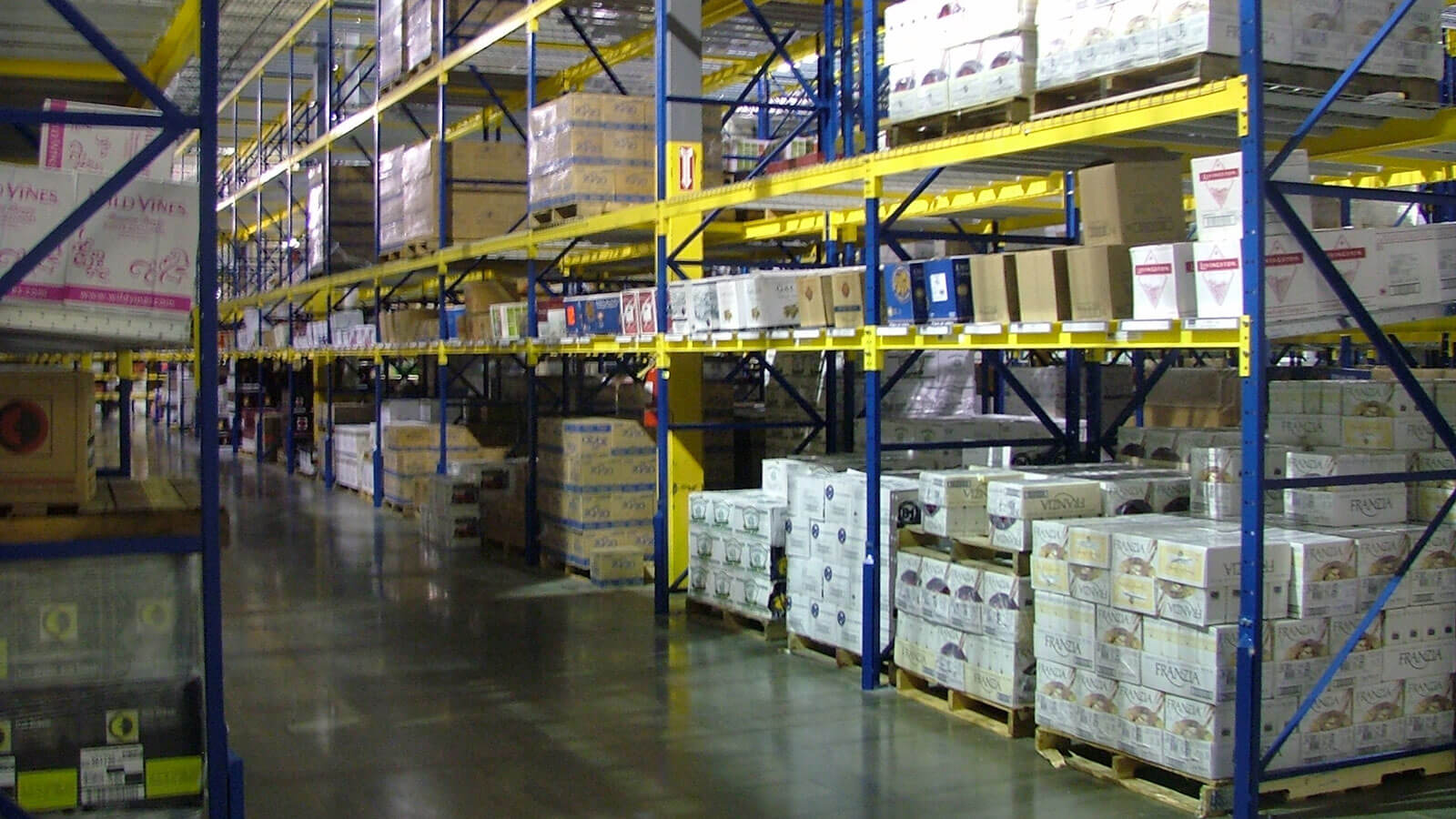 Selective Racking with Case Flow